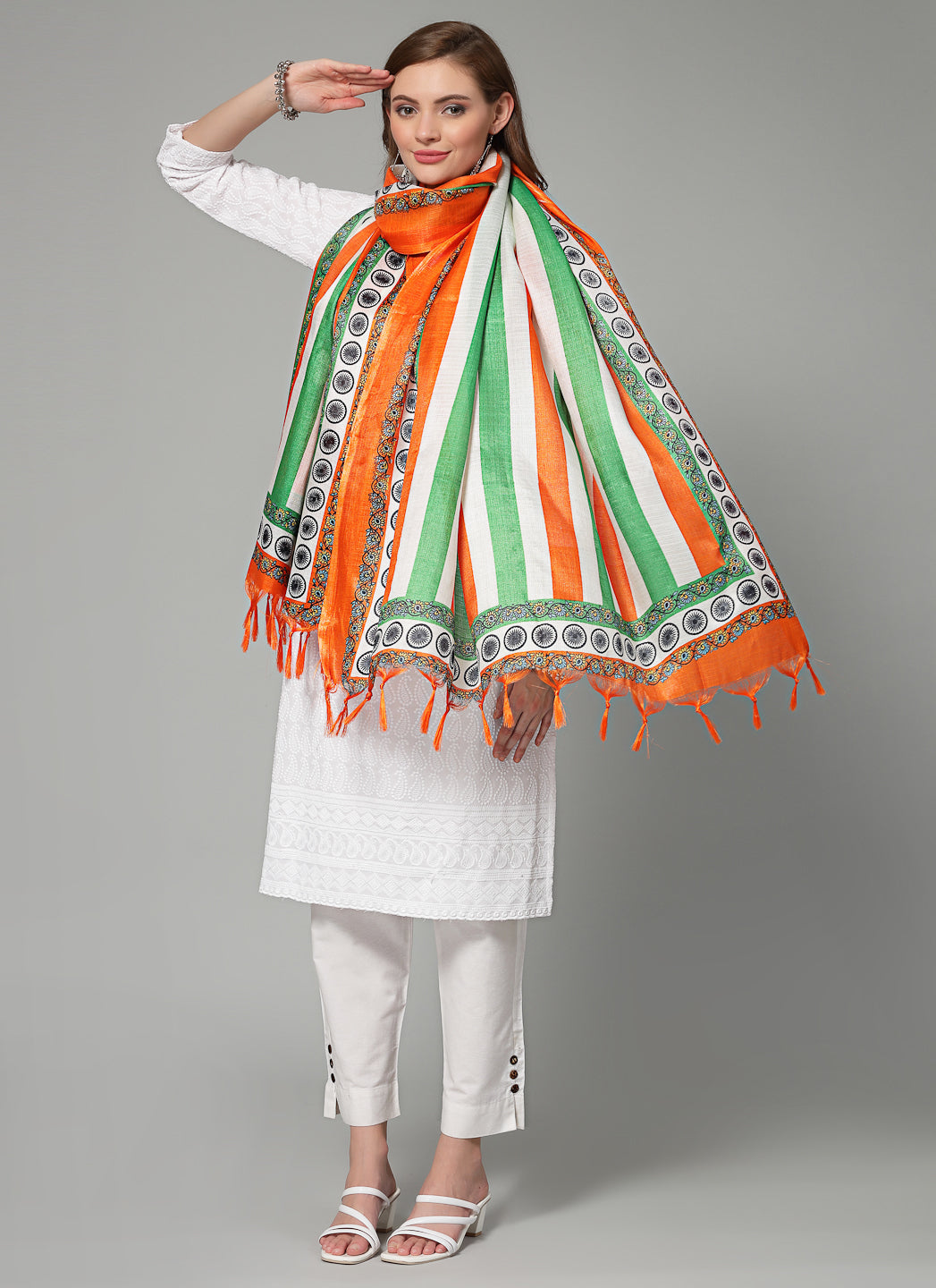 Women tri colour printed Chanderi silk dupatta with tasselled border.