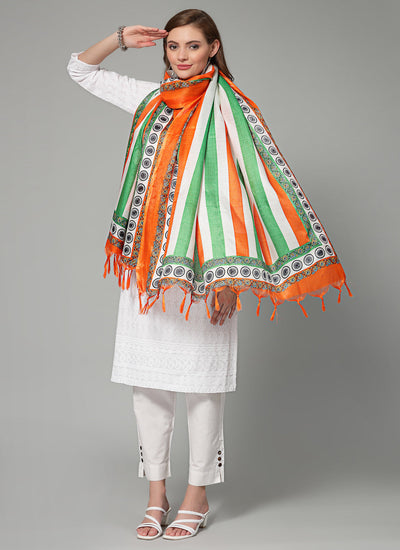 Women tri colour printed Chanderi silk dupatta with tasselled border.
