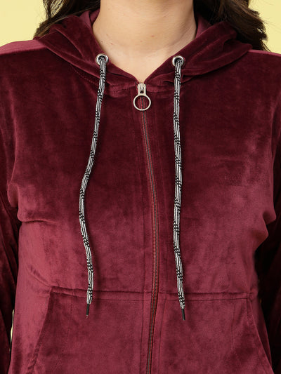 Women solid hooded velvet co-ord set with zip closure and elasticated waistband.