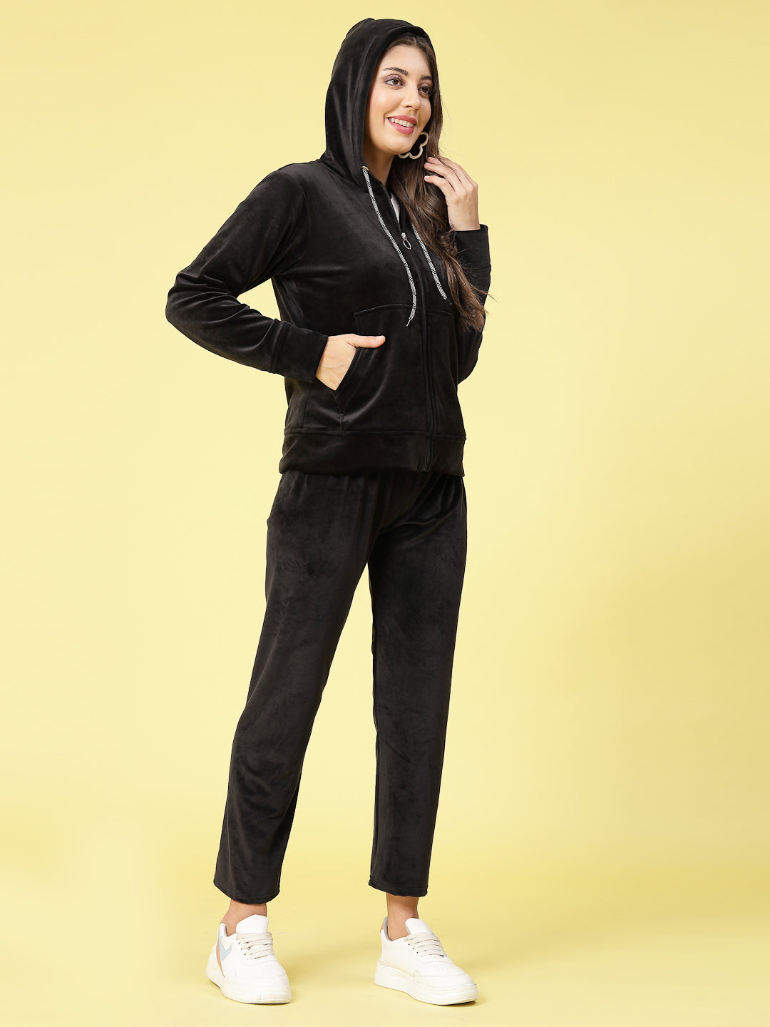 Women solid hooded velvet co-ord set with long sleeves and elasticated waistband.