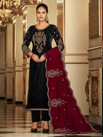Black Embroidered Velvet Kurta with Dupatta Set