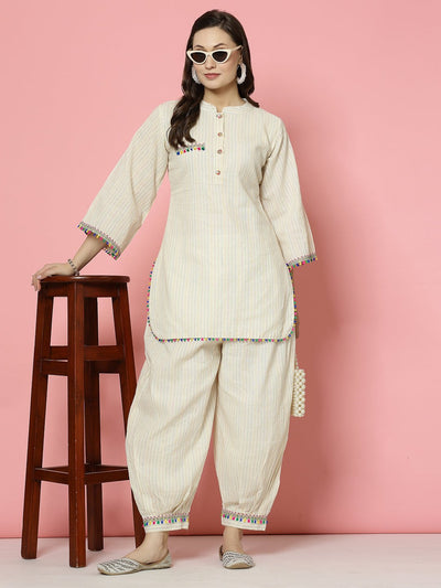 Kantha work loose fit Afghani salwar in high-quality cotton with a billowy silhouette.
