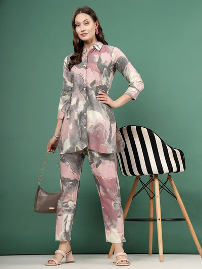Printed shirt with three-quarter sleeves and trousers set.