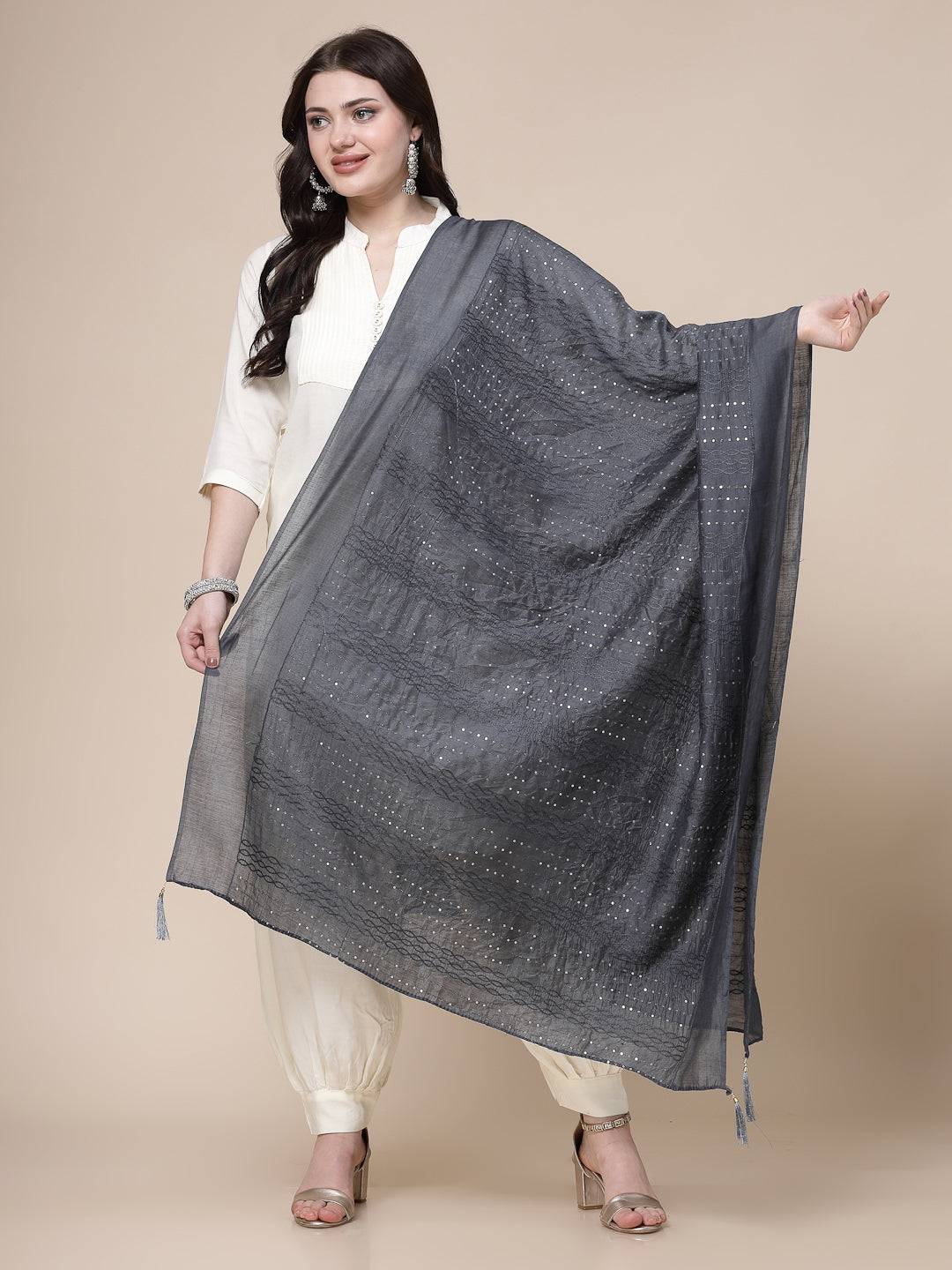 Grey sequinned cotton dupatta with elegant design.