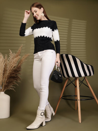Black & White Zigzag Pattern Woollen Sweater
