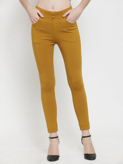Mustard solid jeggings with regular fit, ideal for pairing with crop tops and high heels.