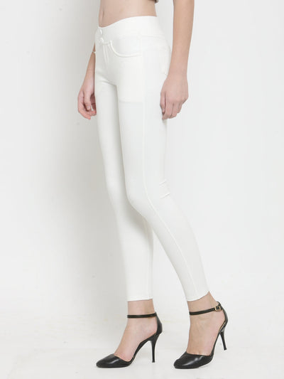 Clora Off-White Solid Jeggings