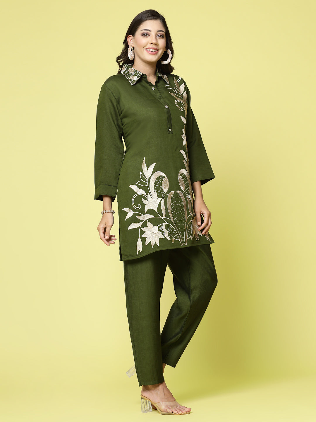 Women Embroidered Tunic with Trouser Co-ords Set