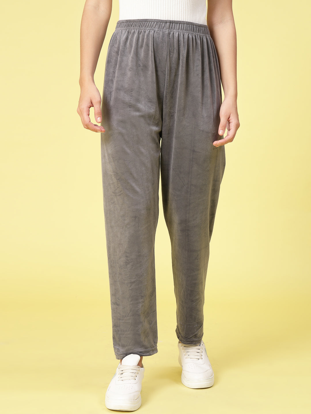 Women velvet straight fit palazzo with elasticated waistband.