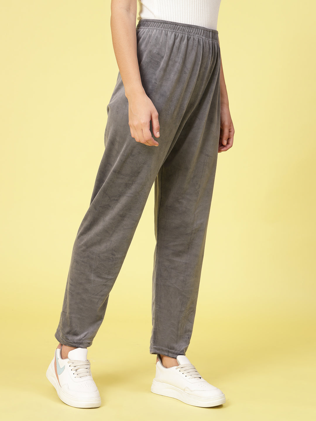 Women velvet straight fit palazzo with elasticated waistband.