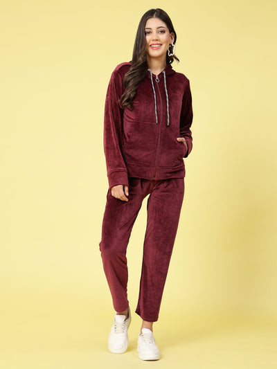 Women solid hooded velvet co-ord set with long sleeve top and elasticated waistband pants.